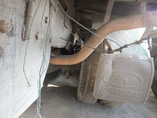 MITSUBISHI FN  ติดต่อปารวี  โทร 0839686255