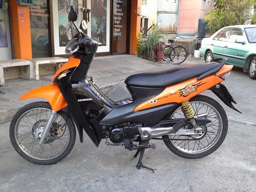 Wave z ubox ปี 49 รถบ้าน เครื่องเดิมๆ ไม่หลวม เอกสารครบ ราคาไม่แพง