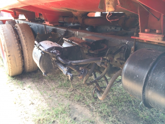 ขายฮีโน่ 10 ล้อ KT920 สภาพเดิมๆ ครบๆ ถังบรรทุกน้ำมันสวยๆ  พร้อมใช้งาน ขับกลับได้เลย ติดต่อที่เบอร์ 081-8767112 คุณสมบูรณ์