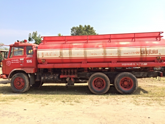 ขายฮีโน่ 10 ล้อ KT920 สภาพเดิมๆ ครบๆ ถังบรรทุกน้ำมันสวยๆ  พร้อมใช้งาน ขับกลับได้เลย ติดต่อที่เบอร์ 081-8767112 คุณสมบูรณ์