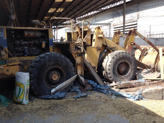 รถต้นตระกูลเก่าแก่จอดนาน-อดีตเคยใช้งานได้ปกติแต่จอดนานมากแล้วสนใจเอาไปบูรณะหรือเอาไปทำอะไรก็เชิญให้ราคามาครับผมไม่รู้จะตั้งราคายังไงดีขอคนรู้ราคาสมเหตุสมผลพอไปได้เชิญเลยครับดีกว่าจอดทิ้ง