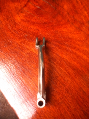 มือลิงเบรกเหล็กหล่อยุ่นครับ 0806227900