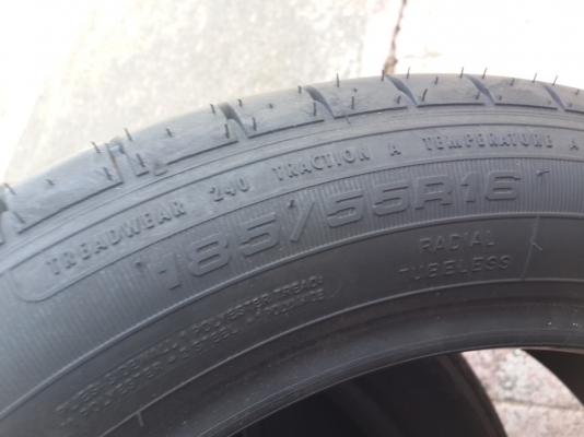 ขายยางขอบ 16 Goodyear Excellence 185-55-16 ปี12 3เส้น ปี13 1เส้น