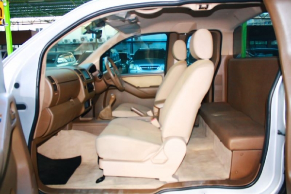 NISSAN BIG-M FRONTIER NAVARA KING CAB 2.5 SE MT ปี 2011