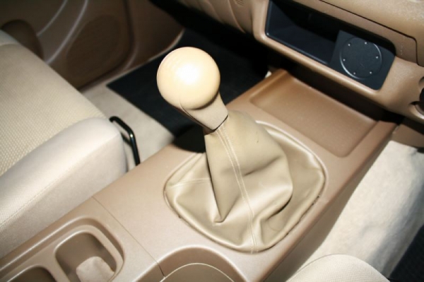 NISSAN BIG-M FRONTIER NAVARA KING CAB 2.5 SE MT ปี 2011