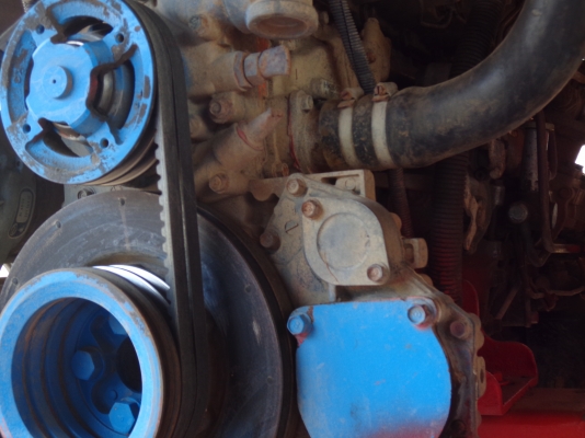 ขายด่วน รถเกี่ยวข้าวศักดิ์พัฒนา 210 แรงม้าเทอร์โบ ( อุ้ม 2.5 ตัน) ขายด่วน รถเกี่ยวข้าวศักดิ์พัฒนา 210 แรงม้าเทอร์โบ ( อุ้ม 2.5 ตัน)