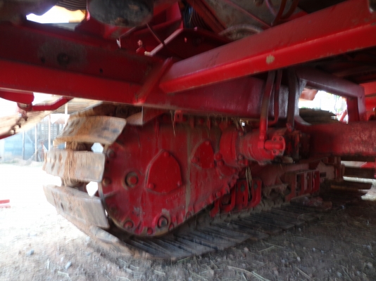 ขายด่วน รถเกี่ยวข้าวศักดิ์พัฒนา 210 แรงม้าเทอร์โบ ( อุ้ม 2.5 ตัน) ขายด่วน รถเกี่ยวข้าวศักดิ์พัฒนา 210 แรงม้าเทอร์โบ ( อุ้ม 2.5 ตัน)