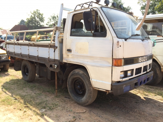 ขาย ISUZU NKR 88 HP ขับได้เลย