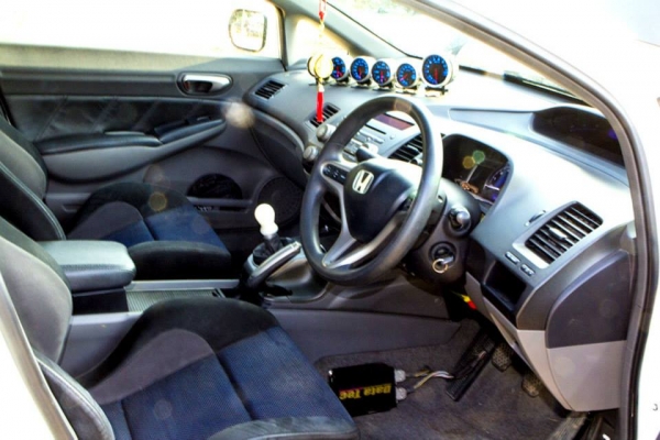 ขออนุญาติขาย Civic FD 2009 1.8 เกียร์ธรรมดา 620,000 บาท มือเดียวออกห้าง ขออนุญาติขาย Civic FD 2009 1.8 เกียร์ธรรมดา 620,000 บาท มือเดียวออกห้าง