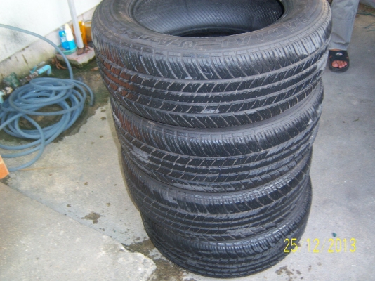 ยาง Maxxis 195 60 15 ปี11 ดอกเยอะ สภาพดี ไม่มีปะ ไมมีบวม 1ชุด