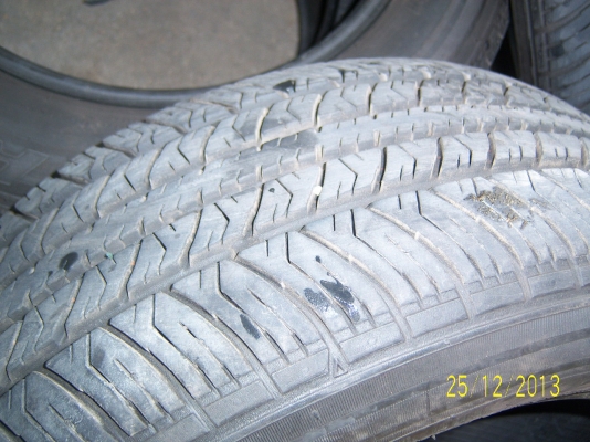 ยาง Maxxis 195 60 15 ปี11 ดอกเยอะ สภาพดี ไม่มีปะ ไมมีบวม 1ชุด