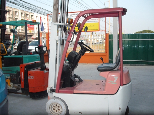 รถโฟล์คลิฟท์มือสอง รถโฟล์คลิฟท์มือสอง