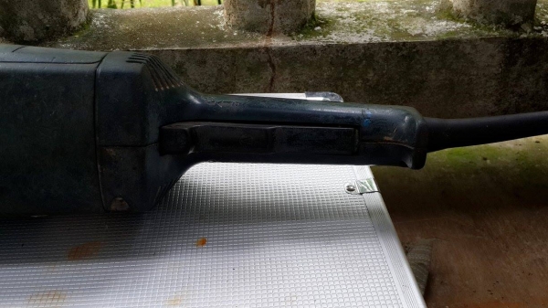 หินเจียรbosch9นิ้วพร้อมใช้งาน2200บาทพร้อมส่ง