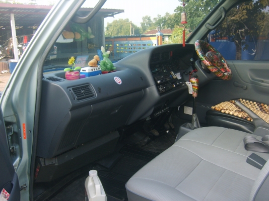 *******TOYOTA HIACE ตาเพชร หลังคาเตี้ย ช่วงสั้น รถบ้าน เจ้าของใช้เอง******* *******TOYOTA HIACE ตาเพชร หลังคาเตี้ย ช่วงสั้น รถบ้าน เจ้าของใช้เอง*******