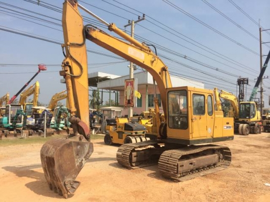 ขายรถแบคโฮ KOMATSU 12HT มีVDOการทำงานครับ รถนอกนำเข้าสภาพสวย ขายรถแบคโฮ KOMATSU 12HT มีVDOการทำงานครับ รถนอกนำเข้าสภาพสวย