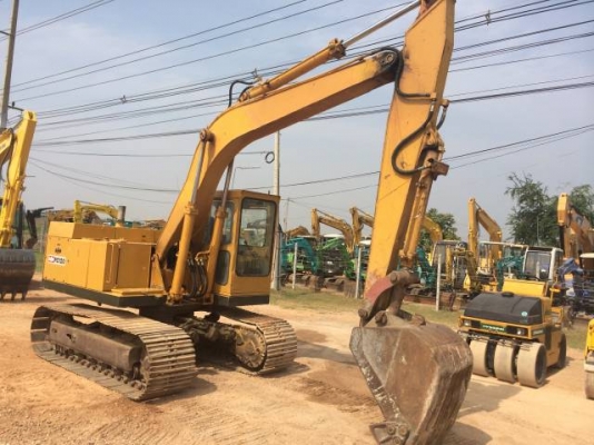 ขายรถแบคโฮ KOMATSU 12HT มีVDOการทำงานครับ รถนอกนำเข้าสภาพสวย ขายรถแบคโฮ KOMATSU 12HT มีVDOการทำงานครับ รถนอกนำเข้าสภาพสวย