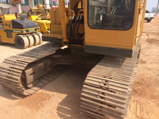 ขายรถแบคโฮ KOMATSU 12HT มีVDOการทำงานครับ รถนอกนำเข้าสภาพสวย ขายรถแบคโฮ KOMATSU 12HT มีVDOการทำงานครับ รถนอกนำเข้าสภาพสวย