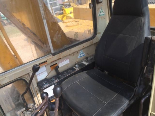 ขายรถแบคโฮ KOMATSU 12HT มีVDOการทำงานครับ รถนอกนำเข้าสภาพสวย ขายรถแบคโฮ KOMATSU 12HT มีVDOการทำงานครับ รถนอกนำเข้าสภาพสวย