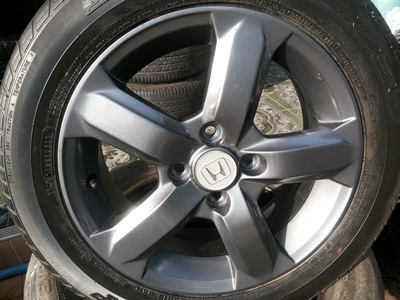 ขายล้อแม็กHONDA CITY (สีกัลเงา) 4 รู 100 15x5 1/2 พร้อมยาง 1 ชุด