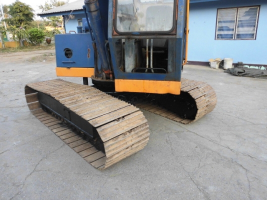 ขายรถแบ็คโค HITACHI 60 -3แทรกใหญ๋ เก่านอกแท้ ช่วงล่างไม่ค่อยใช้งาน 4 พันกว่า ชั่วโมง รับประกันใช้งานได้เลยครับ