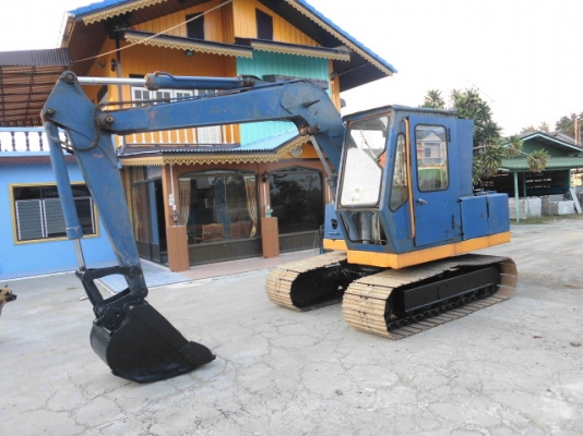 ขายรถแบ็คโค HITACHI 60 -3แทรกใหญ๋ เก่านอกแท้ ช่วงล่างไม่ค่อยใช้งาน 4 พันกว่า ชั่วโมง รับประกันใช้งานได้เลยครับ