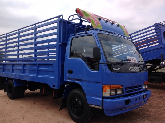 ขายรถบรรทุก6ล้อ ISUZU NPR 120 แรง หัวการ์ตูน รถห้าง กระบะคอกเหล็กยาว 5 เมตร สภาพสวยพร้อมใช้งาน เอกสารพร้อมโอน