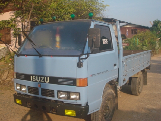 ขาย ISUZU NKR 88 แรงม้าห้างแท้สวยๆครับ