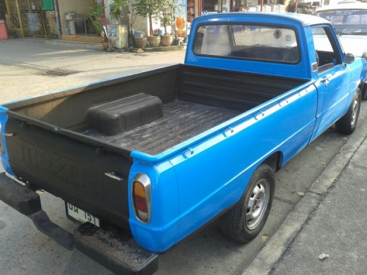 มาสด้าน้อย 1200 เกียร์คอ ห้าขอ สีสวย พร้อมใช้ ปรับราคา 33000