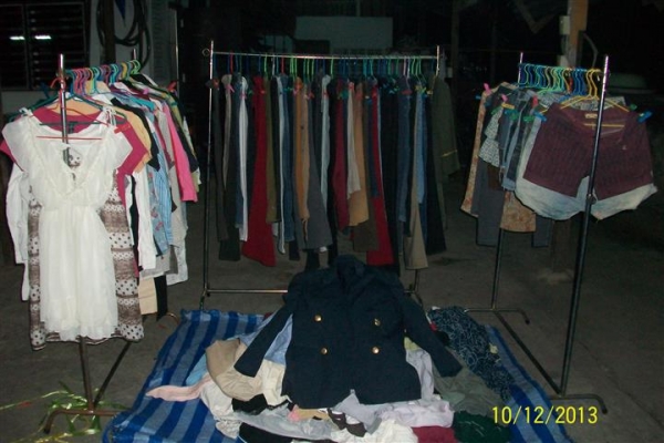 ขายผ้ามือสอง เอาไปลงนัดขายต่อได้เลยครับ