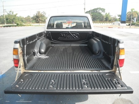 ขายรถกระบะแค๊ป ISUZU SLX TURBO DRAGON สีสวยพร้อมใช้ เครื่องแห้ง วิ่งดีมาก รถสวยมาก บางๆเดิมๆ