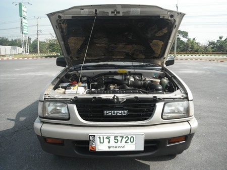 ขายรถกระบะแค๊ป ISUZU SLX TURBO DRAGON สีสวยพร้อมใช้ เครื่องแห้ง วิ่งดีมาก รถสวยมาก บางๆเดิมๆ ขายรถกระบะแค๊ป ISUZU SLX TURBO DRAGON สีสวยพร้อมใช้ เครื่องแห้ง วิ่งดีมาก รถสวยมาก บางๆเดิมๆ