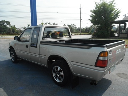 ขายรถกระบะแค๊ป ISUZU SLX TURBO DRAGON สีสวยพร้อมใช้ เครื่องแห้ง วิ่งดีมาก รถสวยมาก บางๆเดิมๆ ขายรถกระบะแค๊ป ISUZU SLX TURBO DRAGON สีสวยพร้อมใช้ เครื่องแห้ง วิ่งดีมาก รถสวยมาก บางๆเดิมๆ