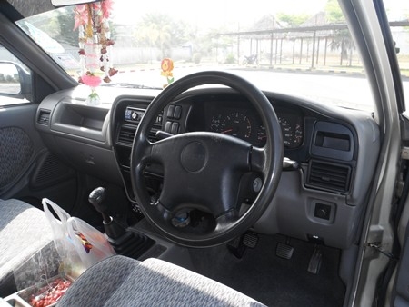 ขายรถกระบะแค๊ป ISUZU SLX TURBO DRAGON สีสวยพร้อมใช้ เครื่องแห้ง วิ่งดีมาก รถสวยมาก บางๆเดิมๆ ขายรถกระบะแค๊ป ISUZU SLX TURBO DRAGON สีสวยพร้อมใช้ เครื่องแห้ง วิ่งดีมาก รถสวยมาก บางๆเดิมๆ