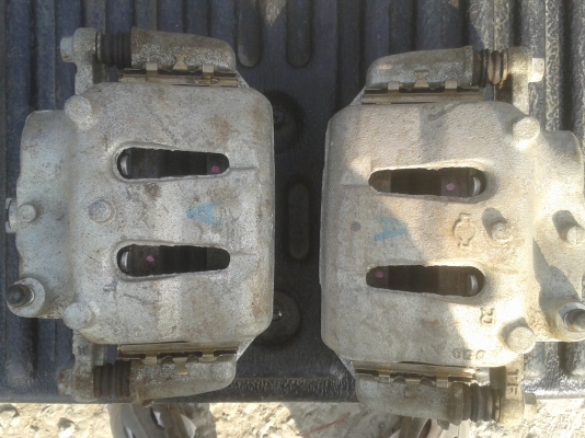 ปั้มเบรคพร้อมผ้าเบรคของใหม่ไม่เคยใช้ 2000 เท่านั้น ปั้มเบรคพร้อมผ้าเบรคของใหม่ไม่เคยใช้ 2000 เท่านั้น