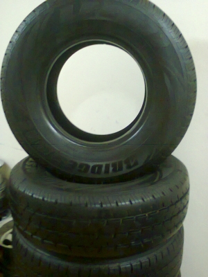 205R14 LED677 1คู่ยางใหม่ราคามือสอง