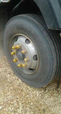 รถอีซูซุ 10 ล้อดั้ม 360 แรงม้า ปี 55  ( รถวิ่ง 16x,xxx กม. ) สนใจติดต่อ 081 - 6079515