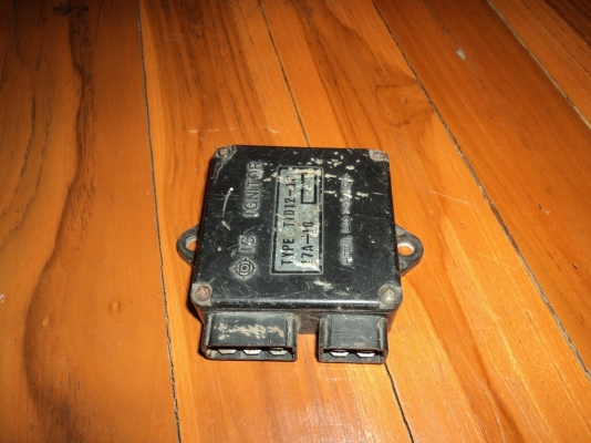 ยังอยู่ครับ  กล่องไฟ CDI ยามาฮ่า XJ-400-750