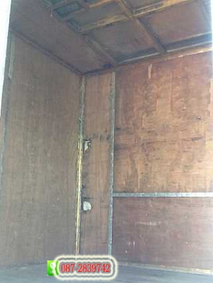 ขาย  รถบรรทุก 6 ล้อ ขนาดใหญ่  ตู้แห้ง 3 บาน