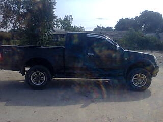 DMAX 4WD แคป ปี2004 TOP เกียร์ธรรมดา เครื่องดีคัชชีสวยไม่พ่น วิ่งแสนเก้าโล DMAX 4WD แคป ปี2004 TOP เกียร์ธรรมดา เครื่องดีคัชชีสวยไม่พ่น วิ่งแสนเก้าโล