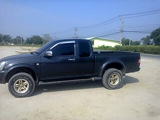 DMAX  4WD แคป ปี2004 TOP เกียร์ธรรมดา เครื่องดีคัชชีสวยไม่พ่น วิ่งแสนเก้าโล