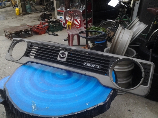 JOE CLASSIC..ขายกระจังหน้าไดฮัทสุs60..มือ2 ถอดออกจากรถสภาพดี..1300..พร้อมส่ง