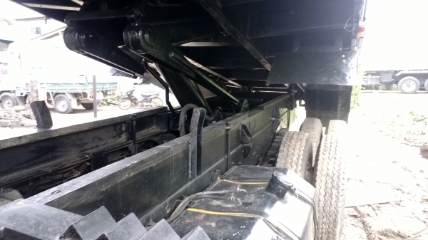 HINO FM3H NLA 195แรง รถห้างแท้เดิมๆ เก็บสีใหม่ เก็บงานใหม่..ให้สภาพดีพร้อมใช้