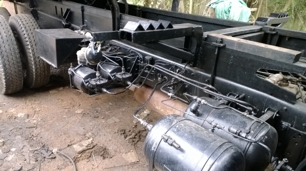 HINO FM3H NLA 195แรง รถห้างแท้เดิมๆ เก็บสีใหม่ เก็บงานใหม่..ให้สภาพดีพร้อมใช้