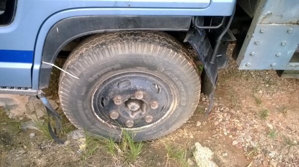 (2คัน) 6ล้อไม่ดั้ม NPR115แรงและ4ล้อNKR88แรง รถห้างแท้..เกียร์สั้้น.