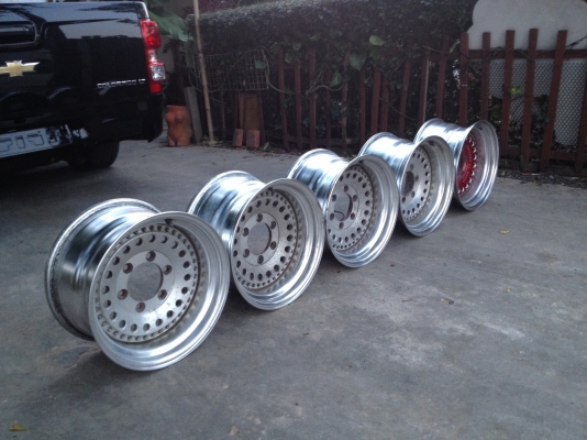 ขายล้อหยดน้ำ 2 ชิ้นแท้ ขอบ 15x8.5 ET10 6/139.7 ออฟลึกๆ เดิมจากยุ่น มี 5 วง