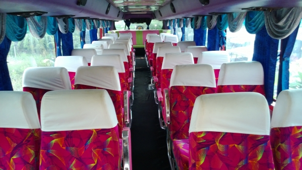 ขายรถบัสปรับอากาศ 6 ล้อ ถุงลม UD ทั้งชุด