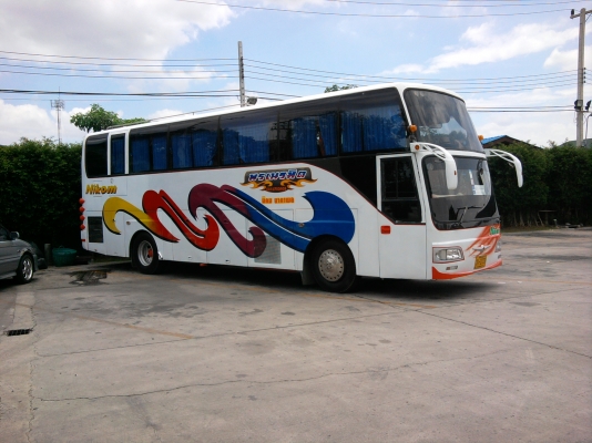 ขายรถบัสแอร์ 6 ล้อ