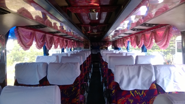 ขายรถบัสแอร์ 6 ล้อ