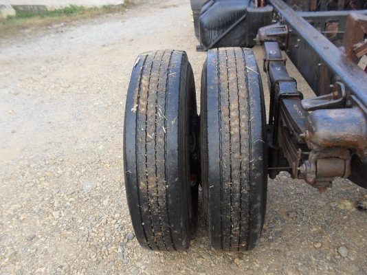 HINO FC4J ปี 42 หัวแซสซี ช่วงต่อดั๊ม รถมือเดียว สวยๆครับ ลดราคาเหลือ 690000 บาท HINO FC4J ปี 42 หัวแซสซี ช่วงต่อดั๊ม รถมือเดียว สวยๆครับ ลดราคาเหลือ 690000 บาท