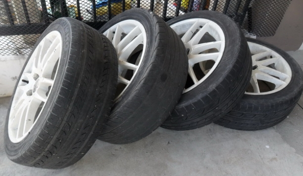 WORK  ขอบ 17 นิ้ว สีขาว 5 รู 114